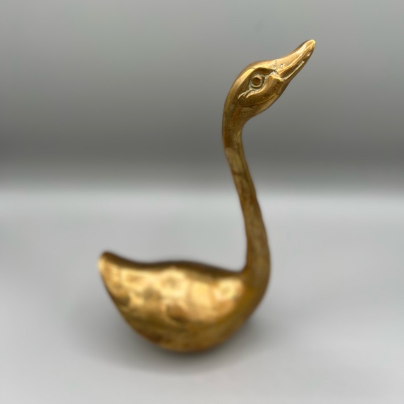 LARGE brass swan 9 inches tall - Picture 3 of 3